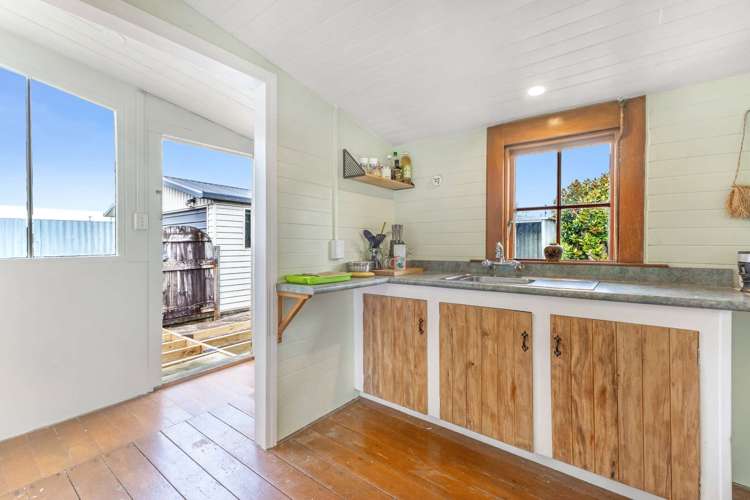 83 Orlando Street Stratford_8