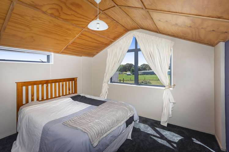 443 Johns Road Fernside_18