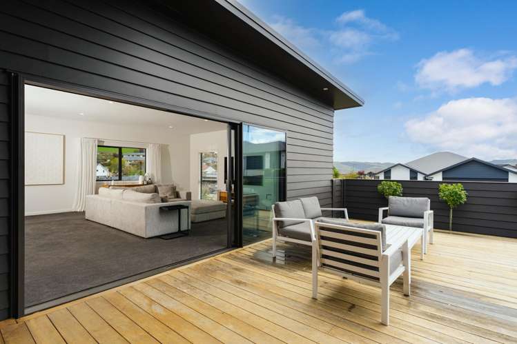 53 Heathfield Drive Mosgiel_32