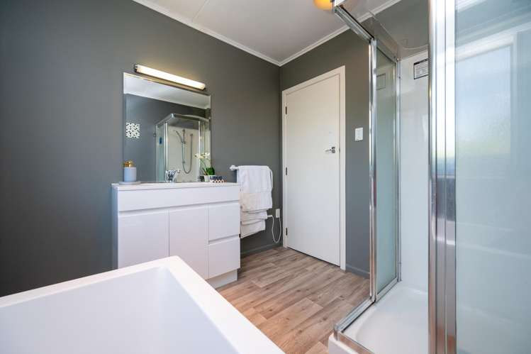 407 Hart Drive Frimley_9