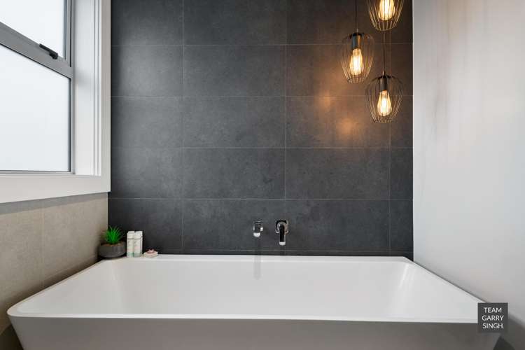 2A Eddowes Street Manurewa_15