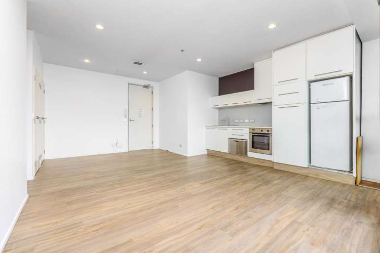 915/2 Beach Road Auckland Central_11