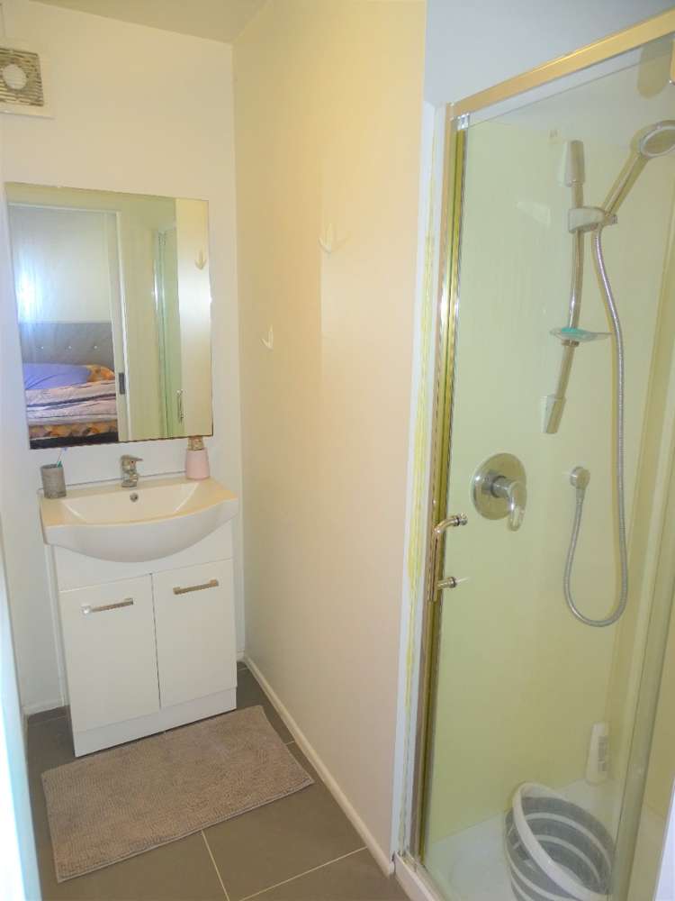93 Kimpton Road 10695_7