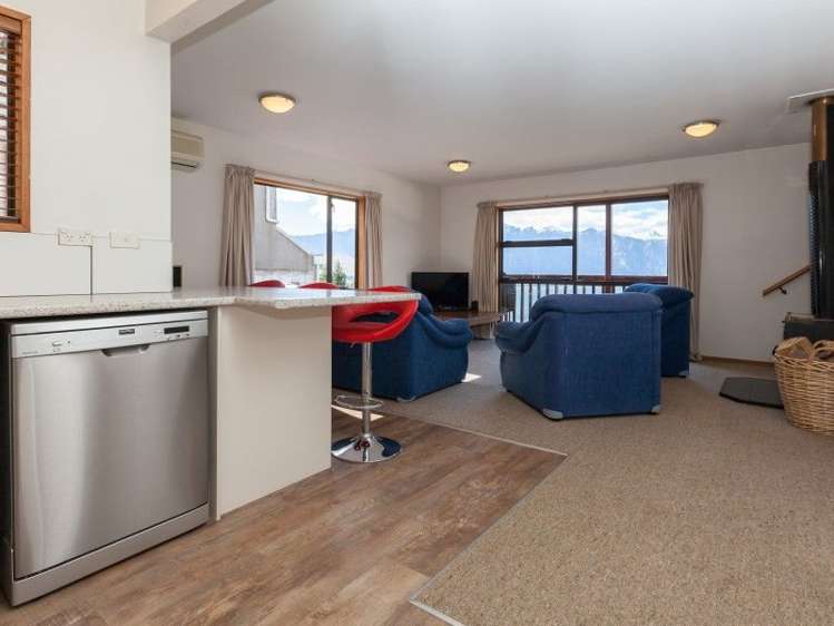 7a Caples Place Fernhill/Sunshine Bay_5