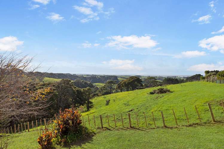 1406 Awhitu Road Pollok_19