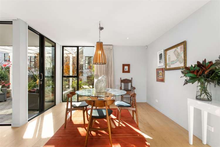 6 Park Terrace Lyttelton_6