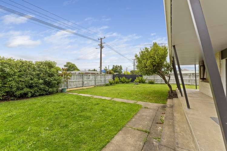 27 Weraroa Road Levin_13