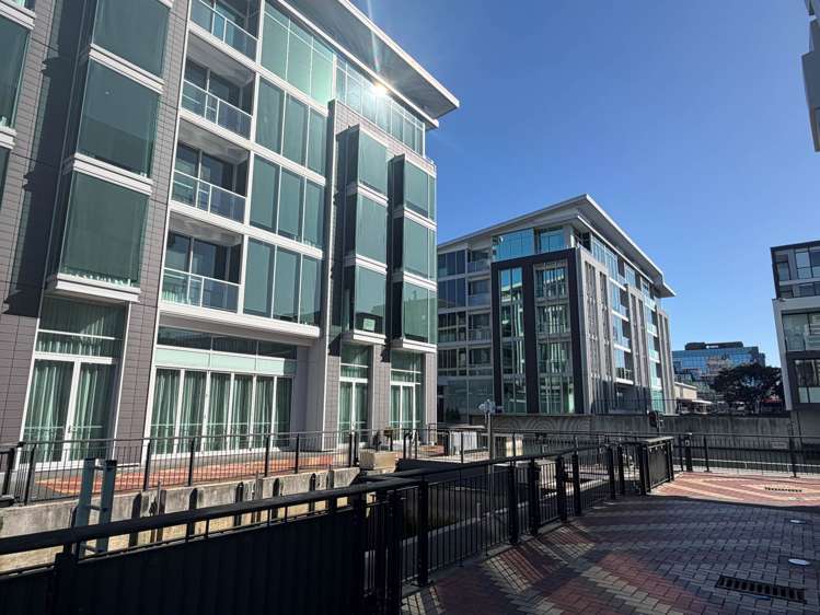 331/21 Viaduct Harbour Avenue_3