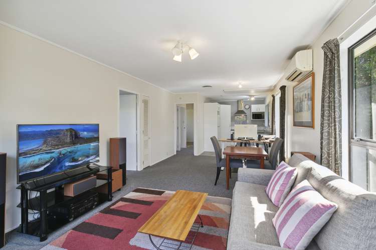 13/37 Bracken Road Paparangi_6