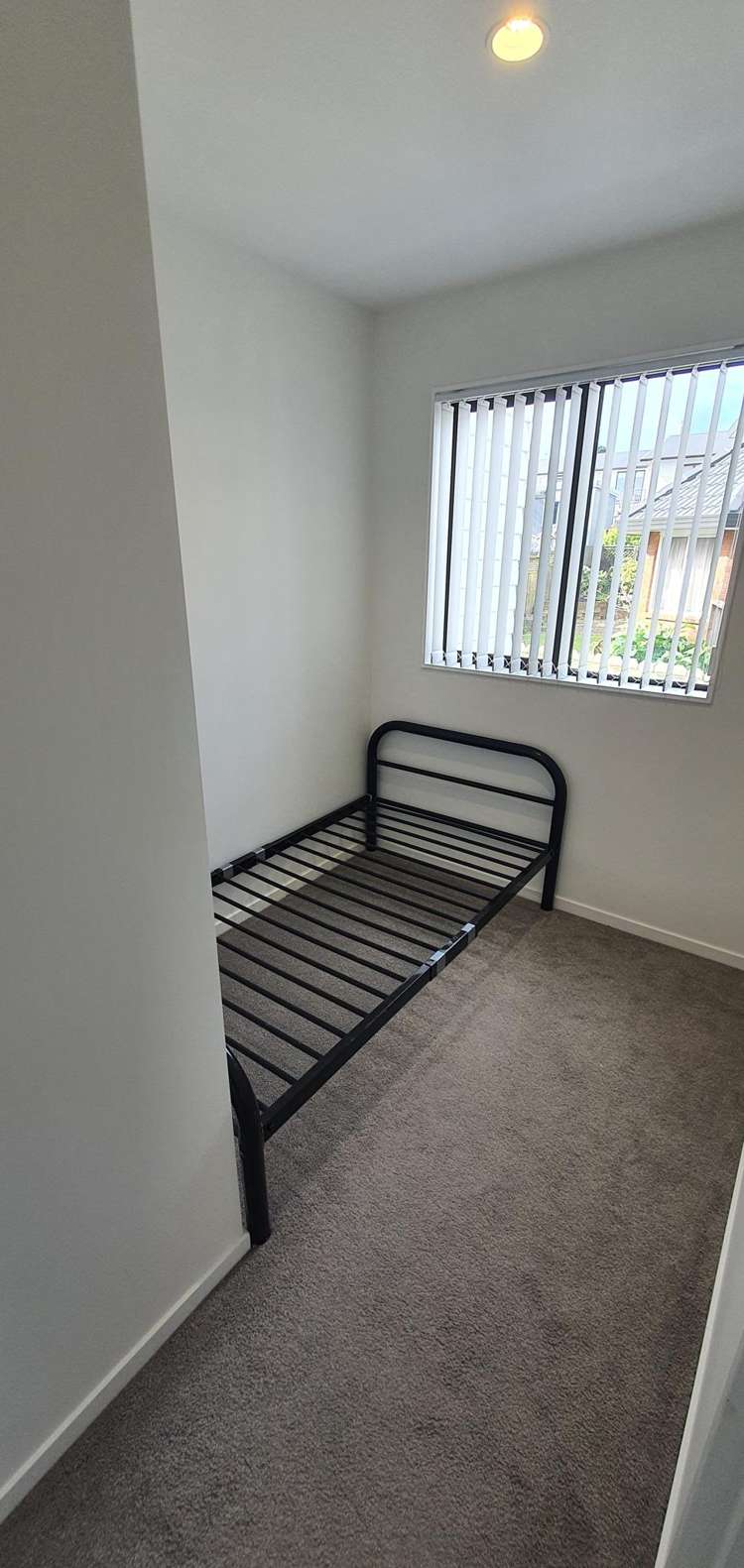 8/18 Kinross Street Blockhouse Bay_13