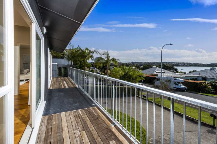 2/14 Lake View Road Takapuna_10