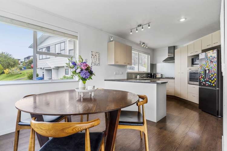 52 Ravenwood Drive Forrest Hill_9