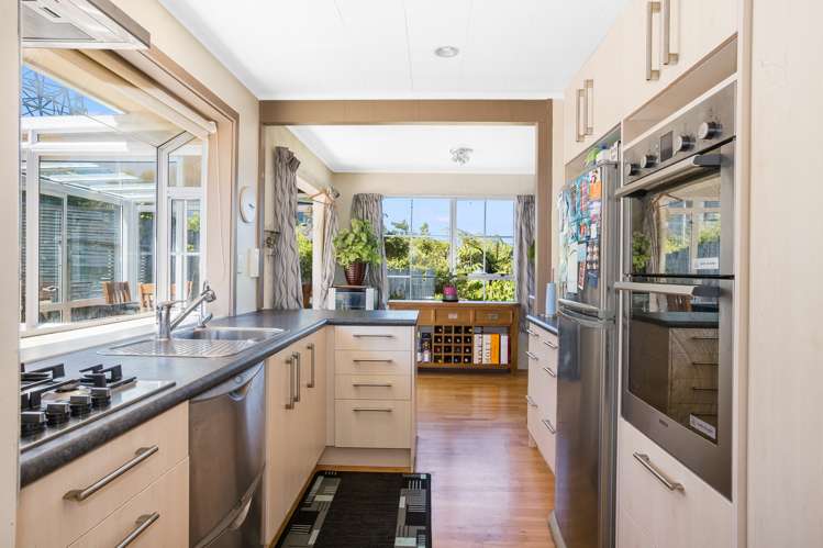 7 John Witton Drive Crofton Downs_15