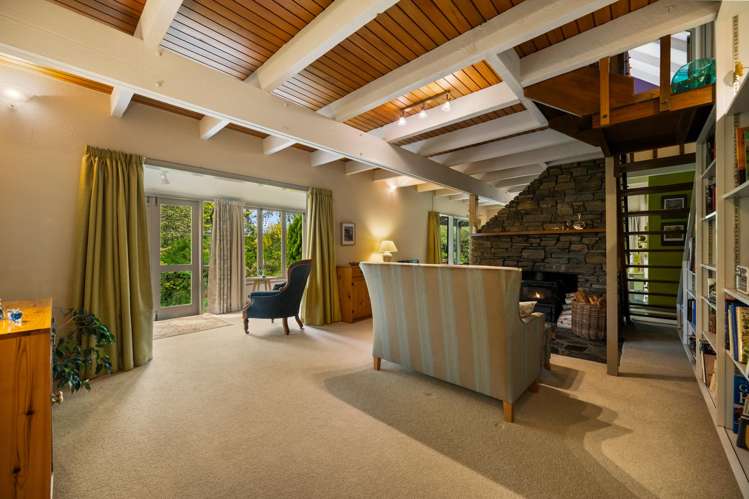 5 Lanes Road Alexandra_12