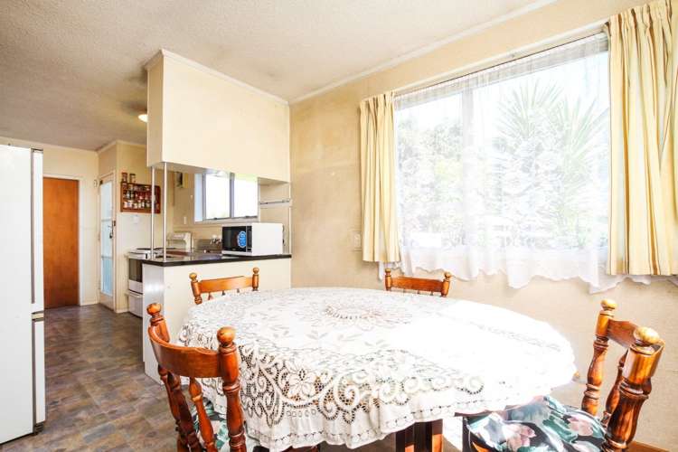 41 Sunlands Drive Manurewa_8