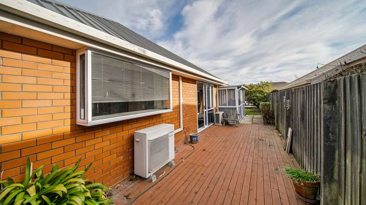 2/52a Berkshire Drive Avonhead_17