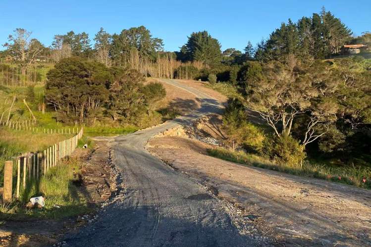 19 Elmore Road Paremoremo_17