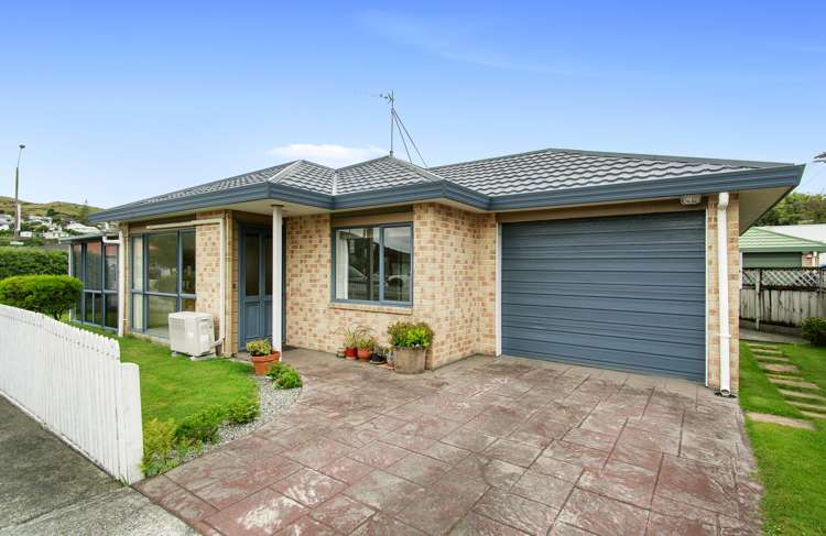 1 Elena Place Tawa_17