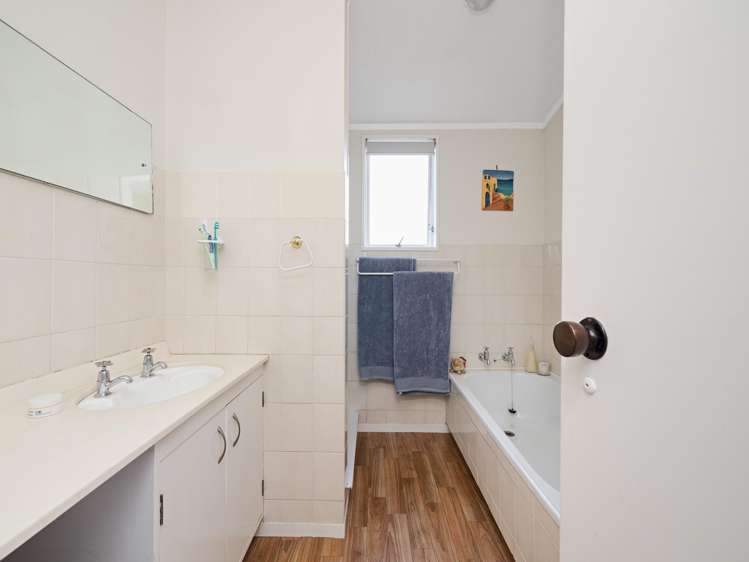 195 Dickson Road Papamoa_11