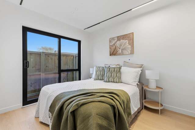 2/8 Gibbs Road Manurewa_3