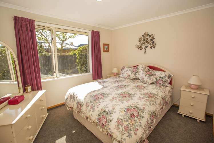 84 Pages Road Allenton_11