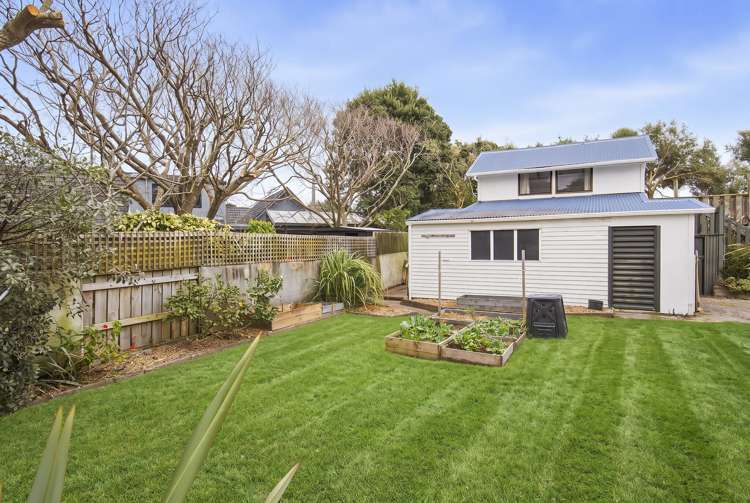 10 Bahama Crescent Paraparaumu Beach_23