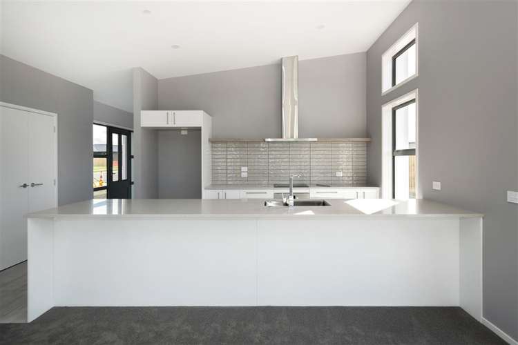 24 Corsair Crescent Burleigh_5