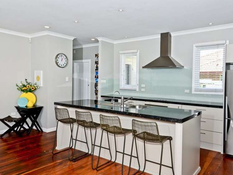 4 Young Street Claudelands_13