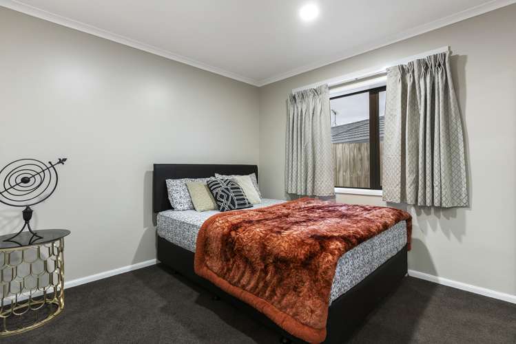 16 Sambrooke Crescent Flat Bush_13