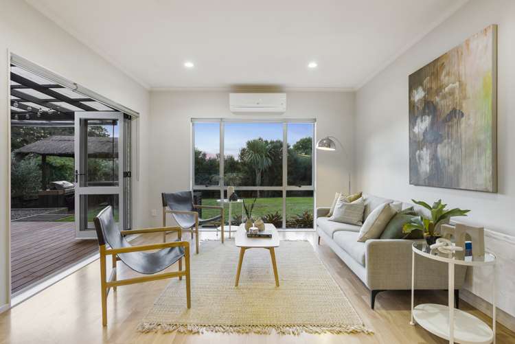 8 Louvain Place Greenhithe_10