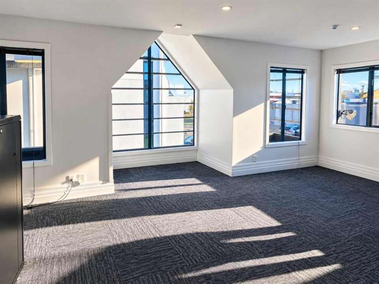 2/169 Ferry Road Waltham_2