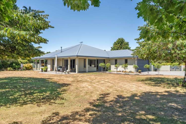 151 Lincoln Road Carterton_1