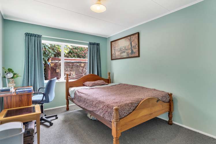 55 Charles Street Carterton_17