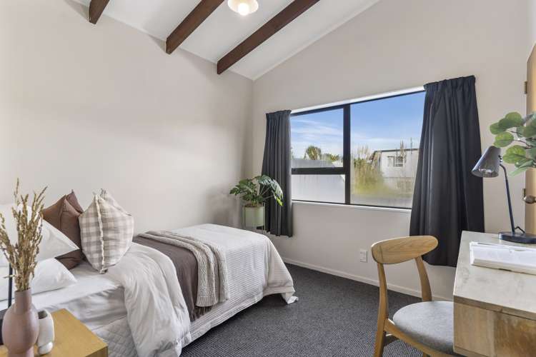 2/13 Brian Crescent Stanmore Bay_10