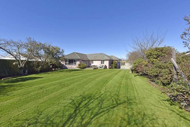 6 Adrian Place Shirley_1