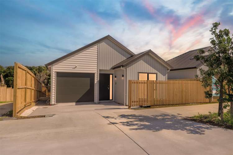 36 Whakairo Crescent_0