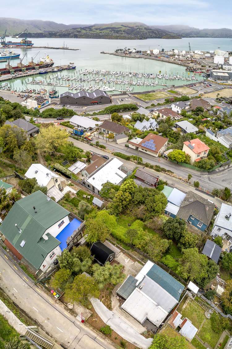 19 Cunningham Terrace Lyttelton_3