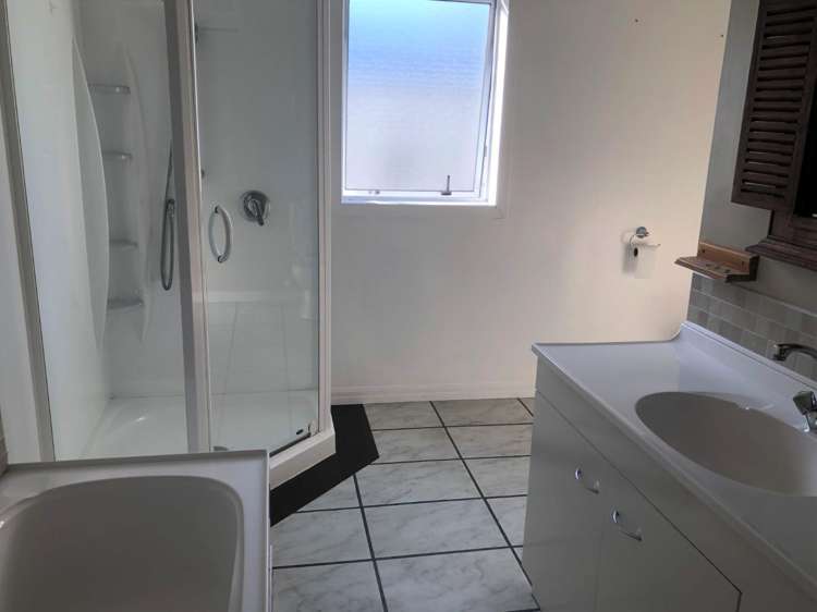 8 March Street Spring Creek_9