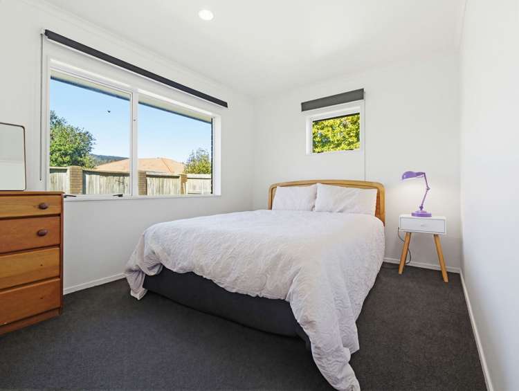 27 Basley Road Owhata_16