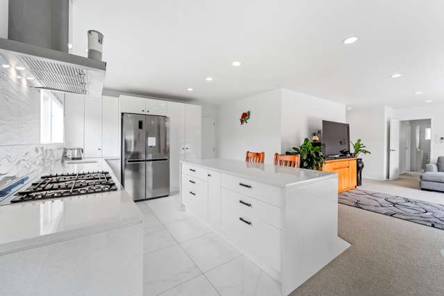 31 Centreway Road Orewa_2