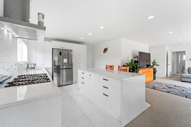 31 Centreway Road Orewa_2