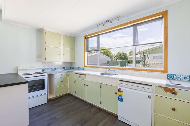 902 Dufferin Street Akina_5