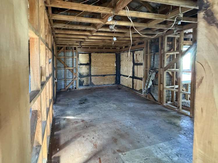 17 Roberts Road Hei Hei_4