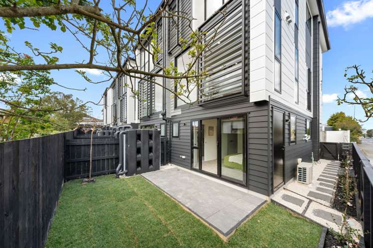 1-4, 1664 Great North Road Avondale_24