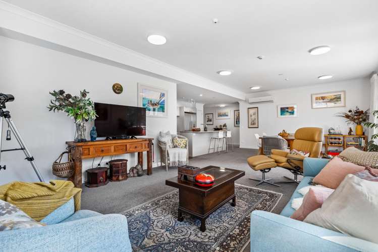 90 Eaves Bush Parade Orewa_9