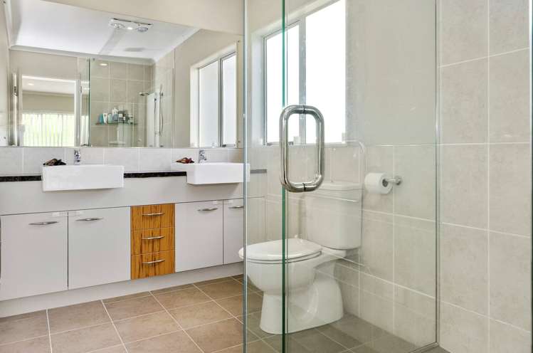 113 Broomfields Road Whitford_22