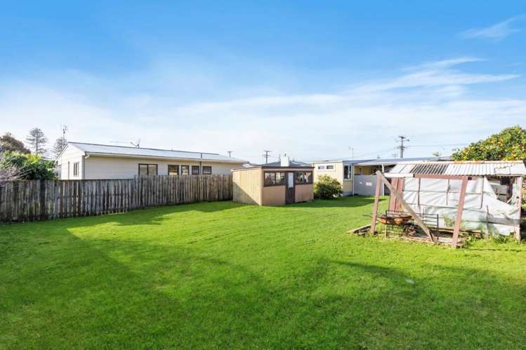 17 Pine Road Orewa_16