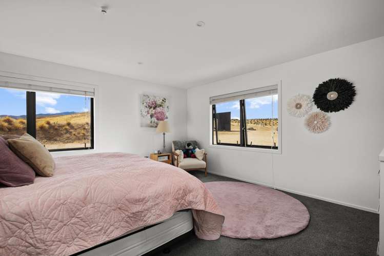 77 Leaning Rock Road Alexandra_10