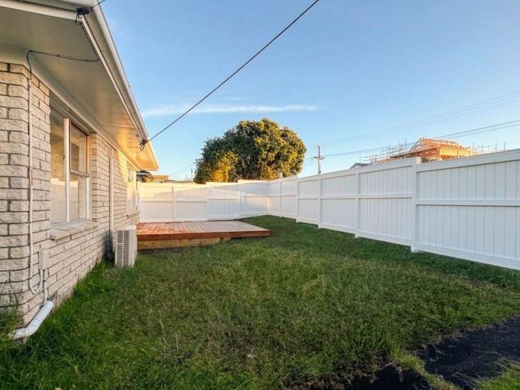 1/11 Waitemata Road Hauraki_8