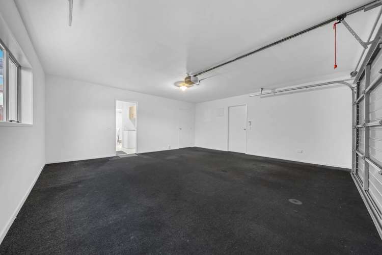 13 Bridgefield Crescent Flat Bush_29